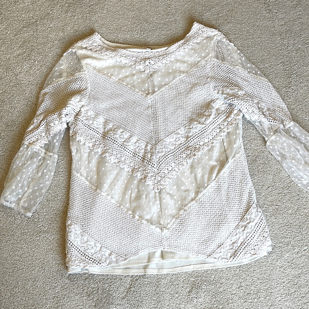 Reba lace blouse
